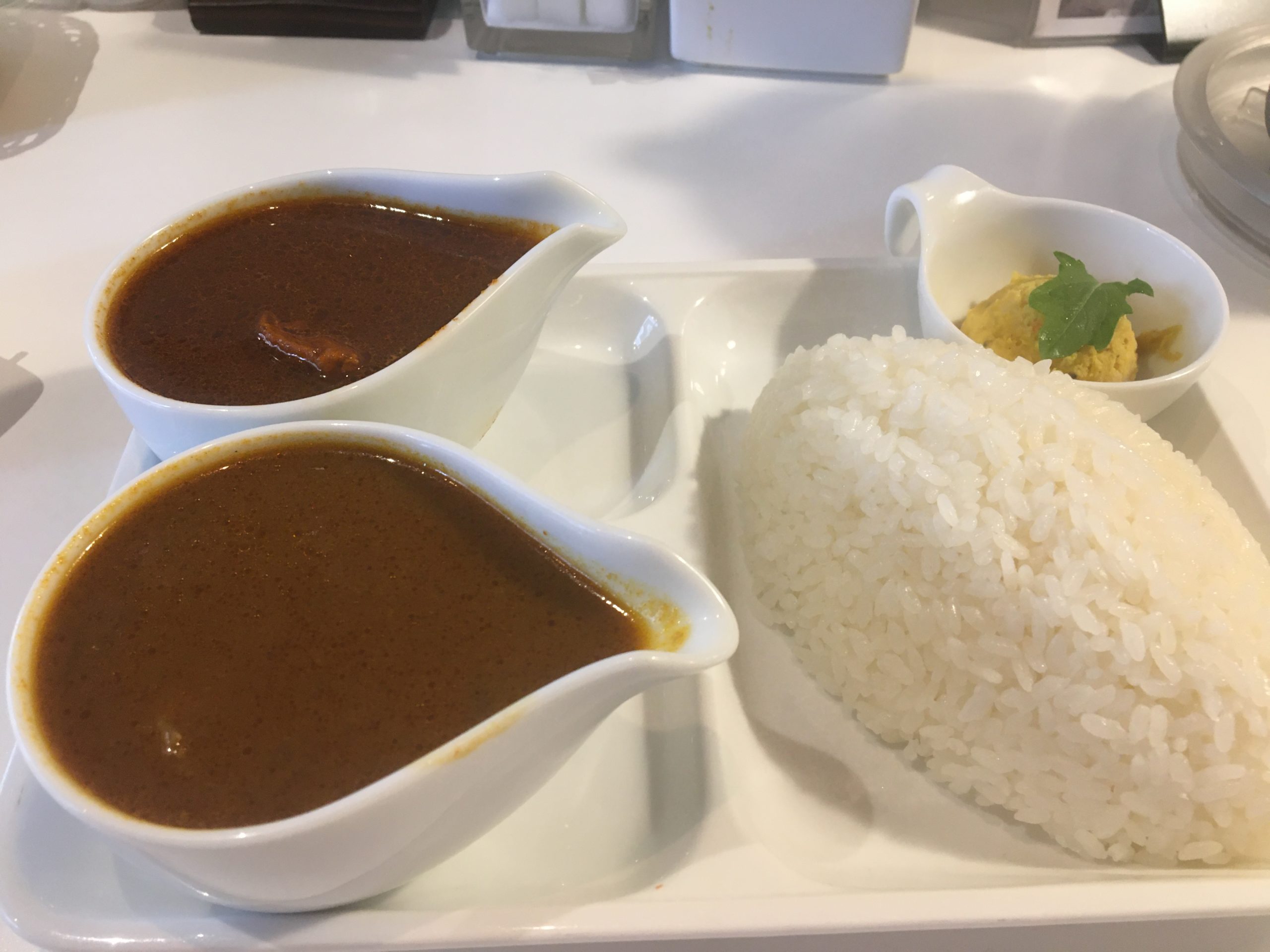 ムンバイのダブルカレーセット